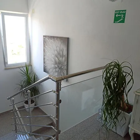 Mg Ravlic Sea View Apartment