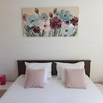 Διαμέρισμα Mg Ravlic Sea View *