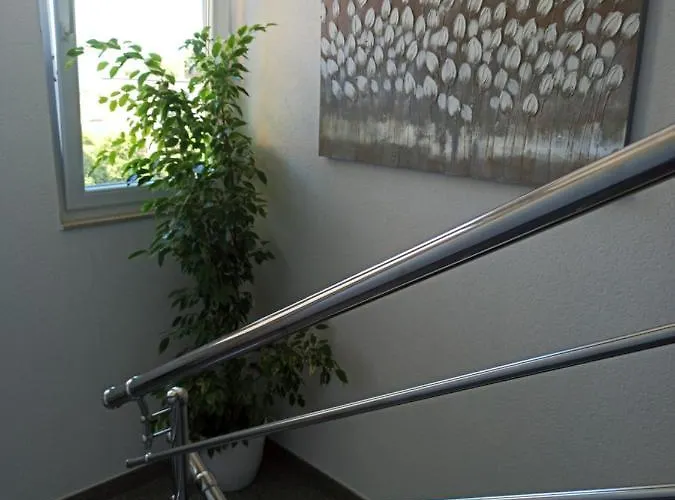 Mg Ravlic Sea View * מאקרסקה