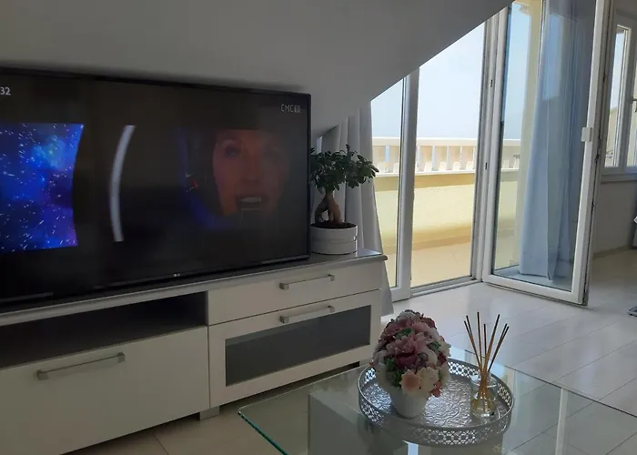 Mg Ravlic Sea View מאקרסקה