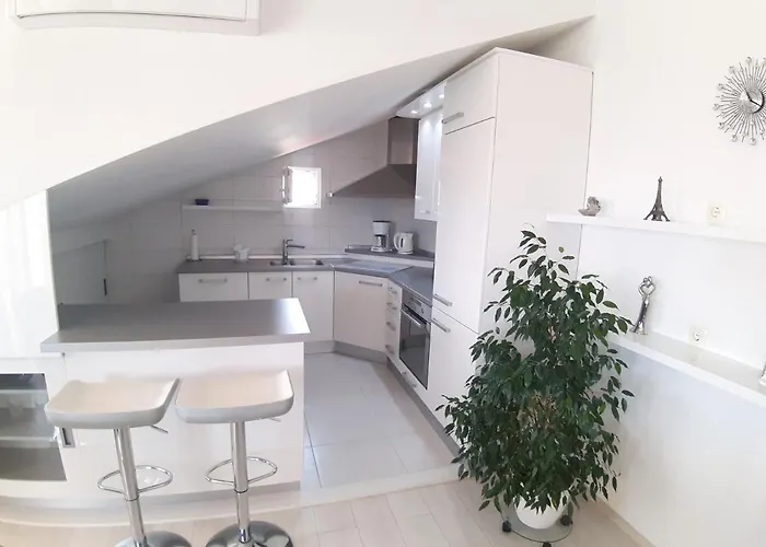 Mg Ravlic Sea View דירה *