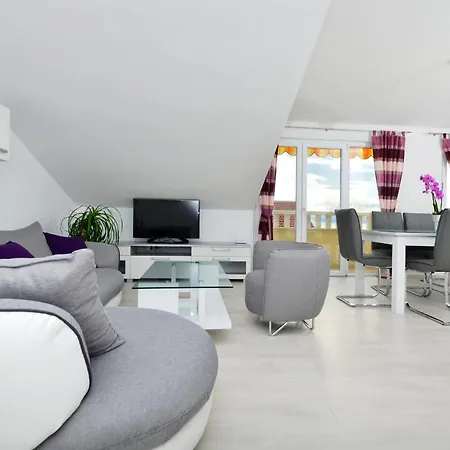 Mg Ravlic Sea View Lejlighed *